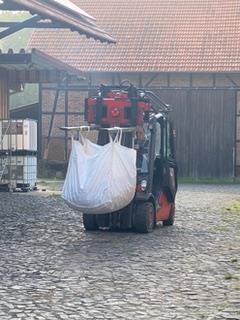 Äpfel sammeln und Besuch der Mosterei
